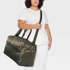 23" XL Duffel Weekender Bag - A New Day™