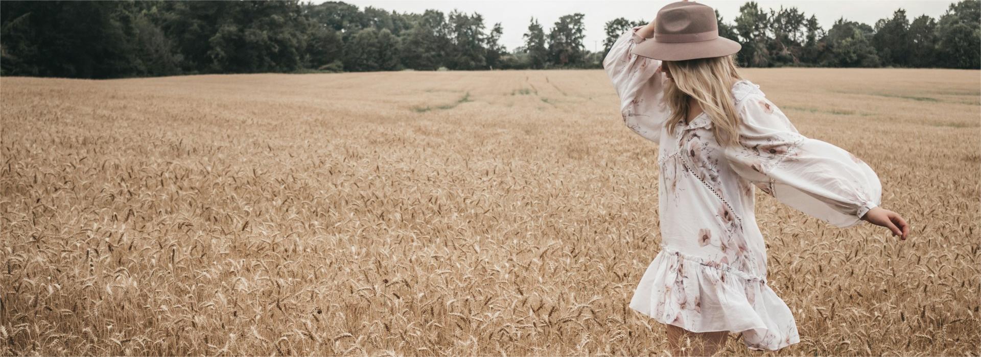 A New Day Shop -A New Day Shop hannah skelly ZddhWFwzEDo unsplash